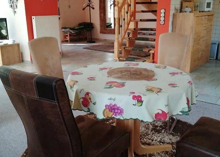 Haus-schiffer-ferienwohnung-lilli 아파트 *